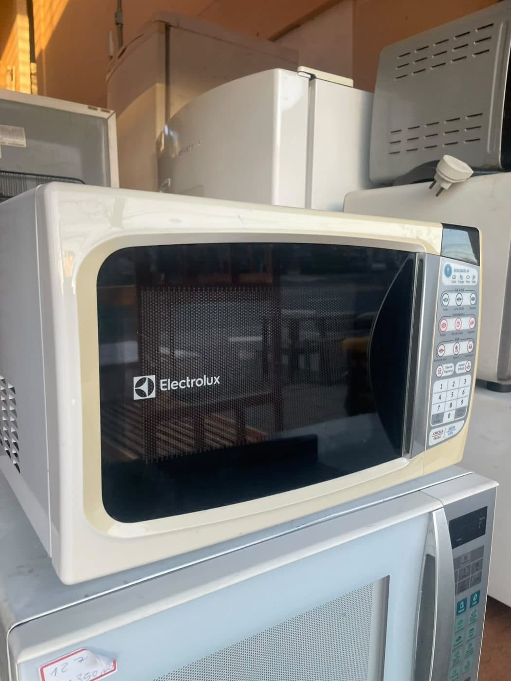 Micro-ondas Electrolux, estado Seminovo